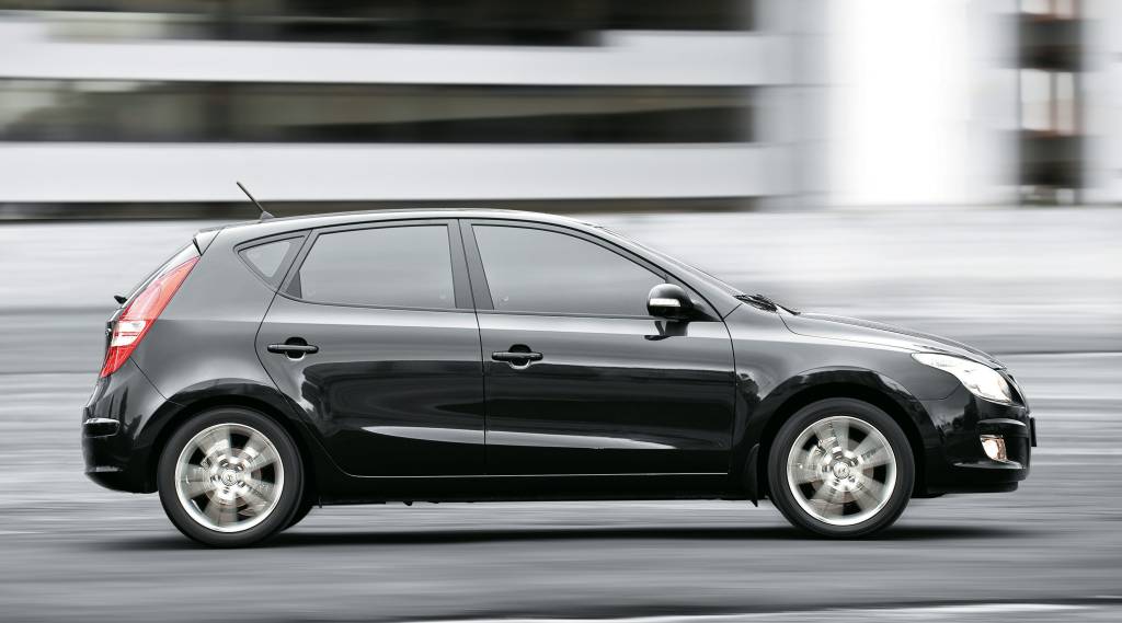 Comparativo i30, modelo 2009 da Hyundai, durante teste comparativo da revista Quatro Rodas.