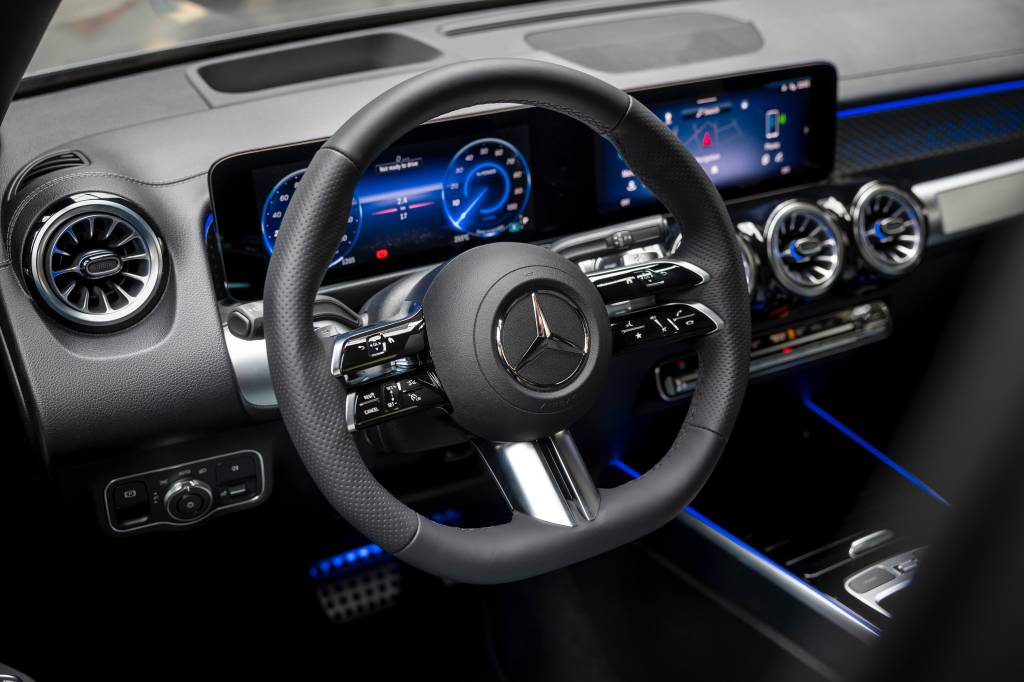 Der neue Mercedes-Benz EQBThe new Mercedes-Benz EQB Mercedes-Benz EQB 350 4MATIC