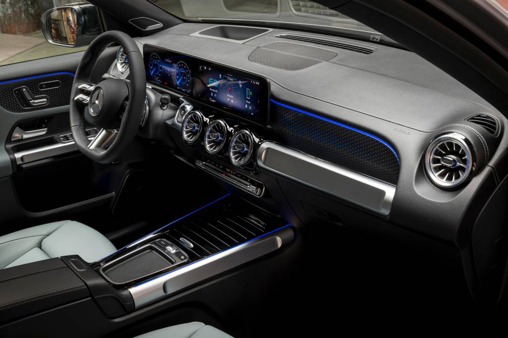 Der neue Mercedes-Benz EQBThe new Mercedes-Benz EQB Mercedes-Benz EQB 350 4MATIC