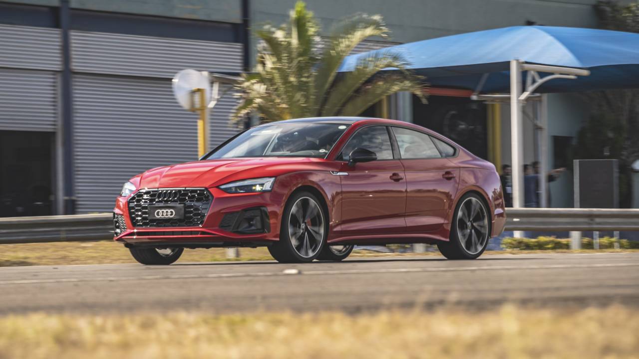Audi A4 2025
