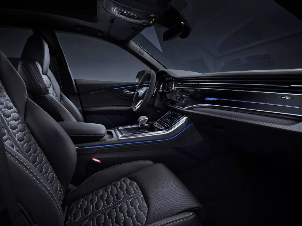 2025-Audi-RS-Q8-29 Audi RS Q8
