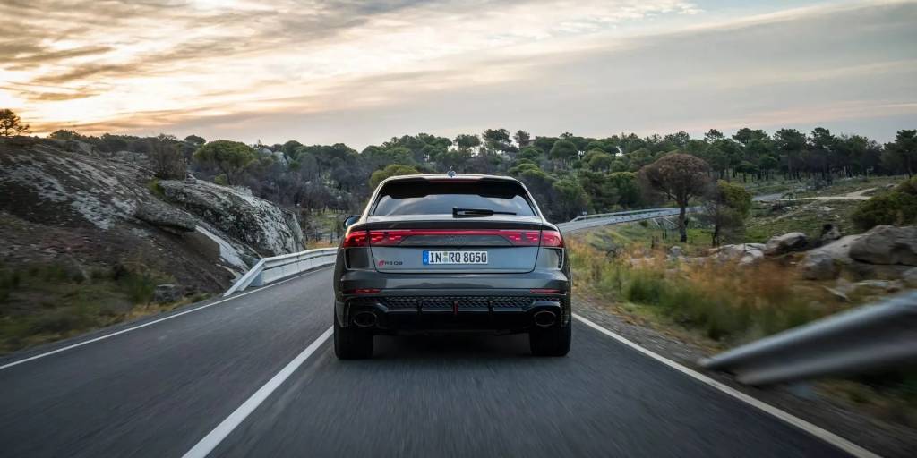 2025-Audi-RS-Q8-3 Audi RS Q8