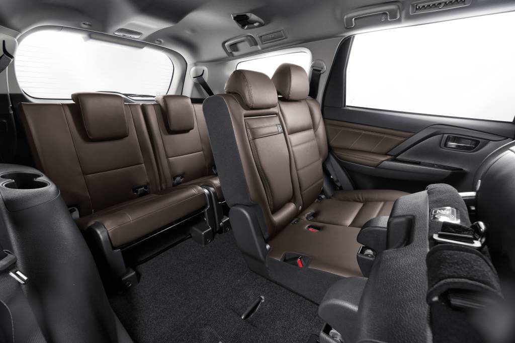 Pajero_Sport_Legend_Black__Interna_2 Mitsubishi Pajero Sport Legend Black