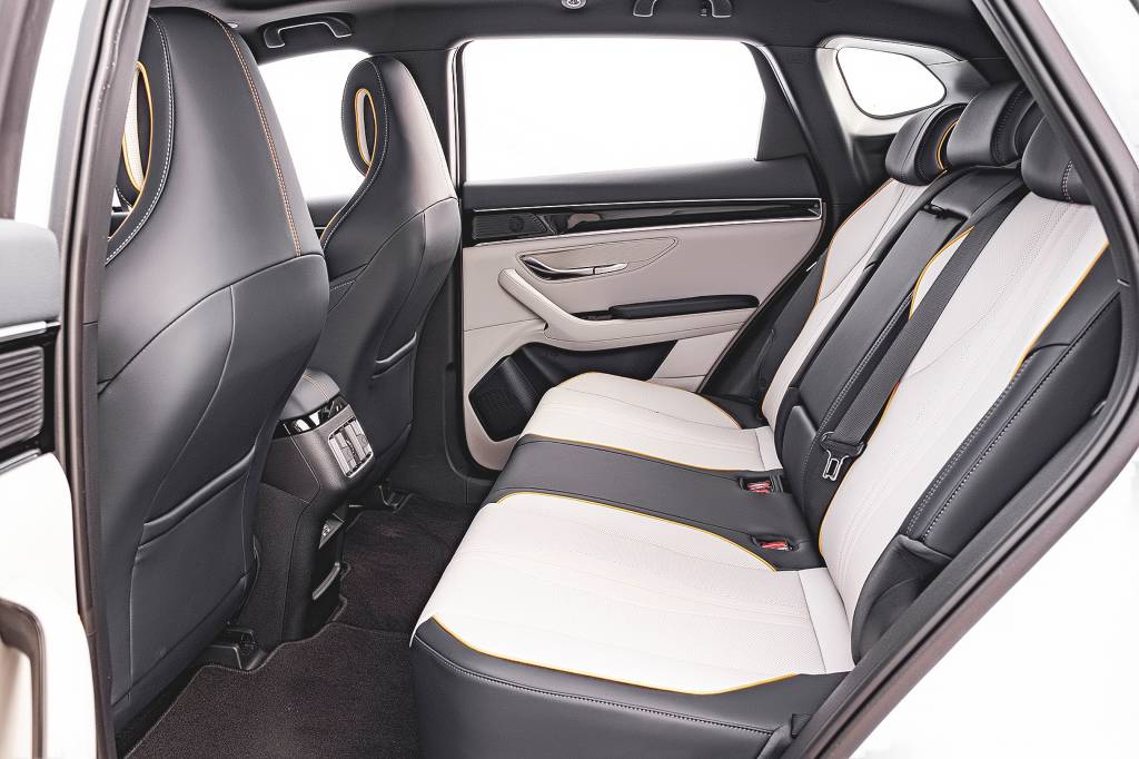 1FLP5886-2 BYD Song Plus