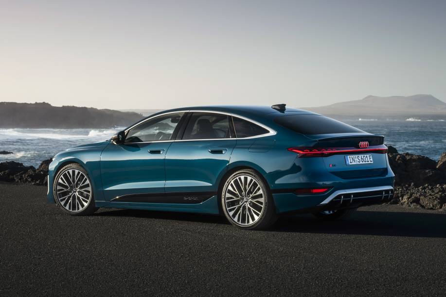 Audi S6 Sportback e-tron Audi S6 Sportback e-tron