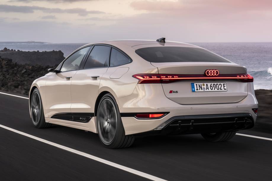 Audi A6 Sportback e-tron Audi A6 Sportback e-tron