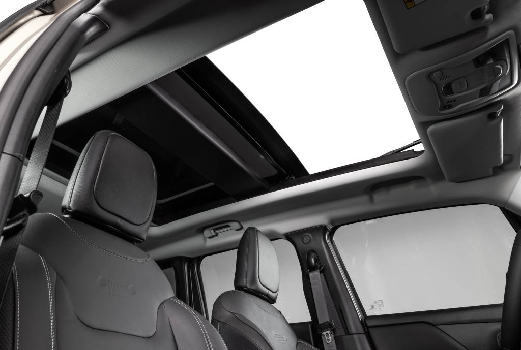 Jeep_Renegade_Sahara_MY25_045 Jeep Renegade Sahara 2025