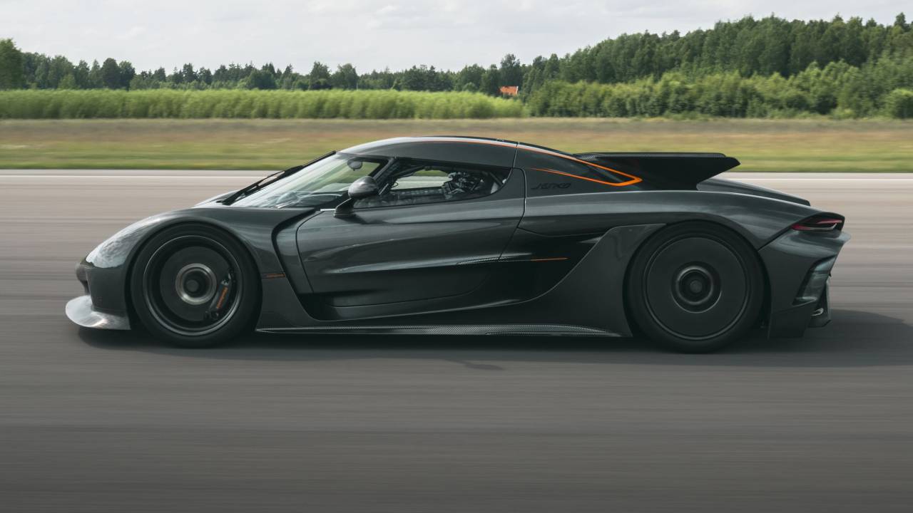 Koenigsegg Jesko Absolut foi de 0 a 400 km/h em 18,8 s