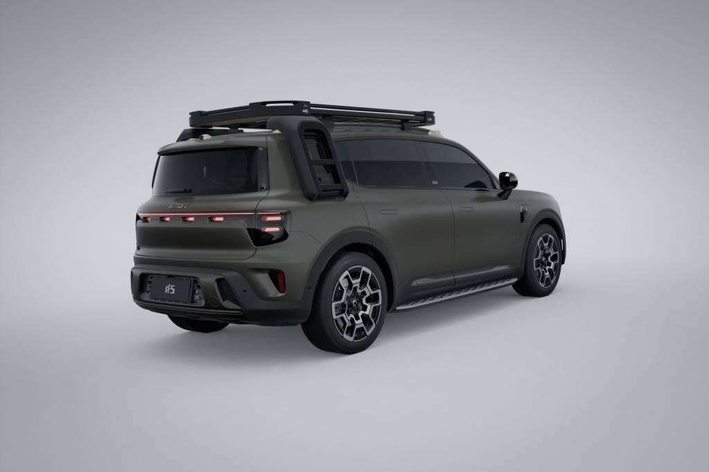 14-smart-hashtag5-edition-pure-car-studio-srgb-3×2 14-smart-hashtag5-edition-pure-car-studio-srgb-3x2