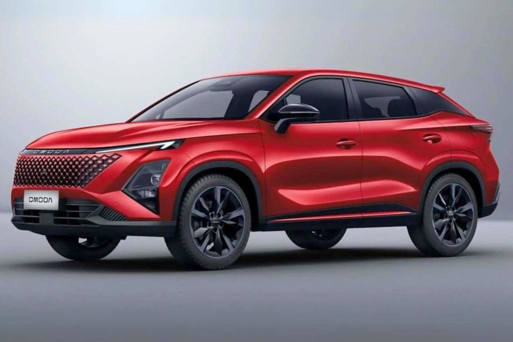 Omoda 5 ganha primeiro facelift antes de estrear no Brasil