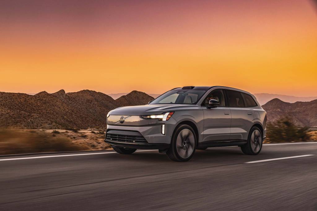 Volvo EX90 Volvo EX90 já está à venda no Brasil e parte dos R$ 849.990