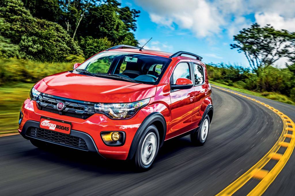 Fiat Mobi é carro usado pequeno e prático com motor do Uno por R$ 35.000