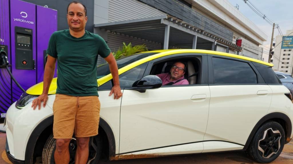 Ele tem 22 BYD Dolphin e um deles tem mais de 140.000 km