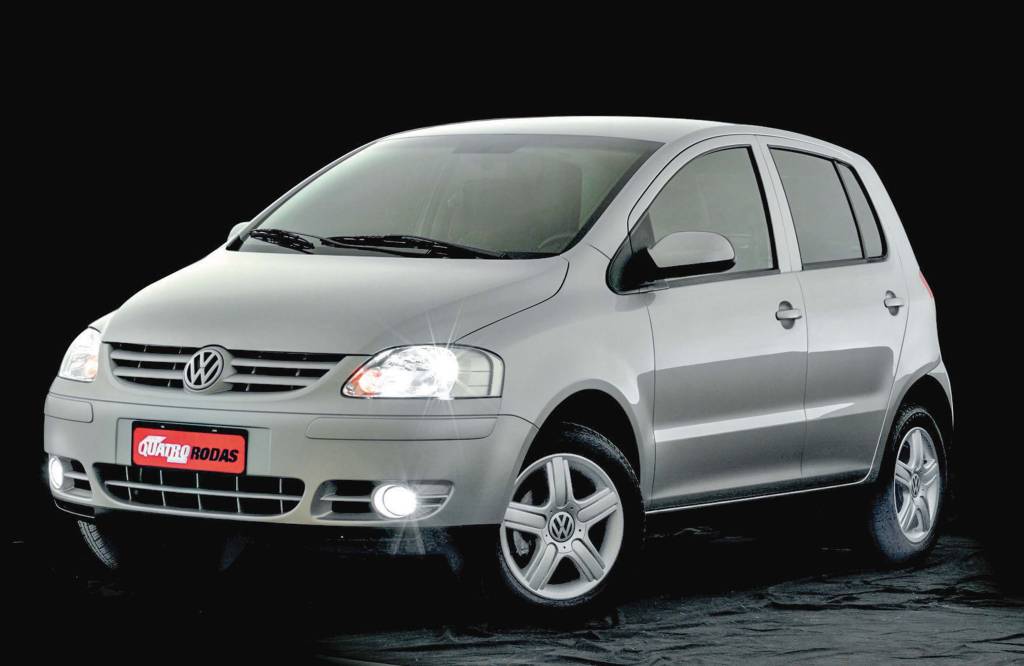 Fox Plus 1.6 Total Flex, da Volkswagen, modelo 2005. Fox Plus 1.6 Total Flex, da Volkswagen, modelo 2005.