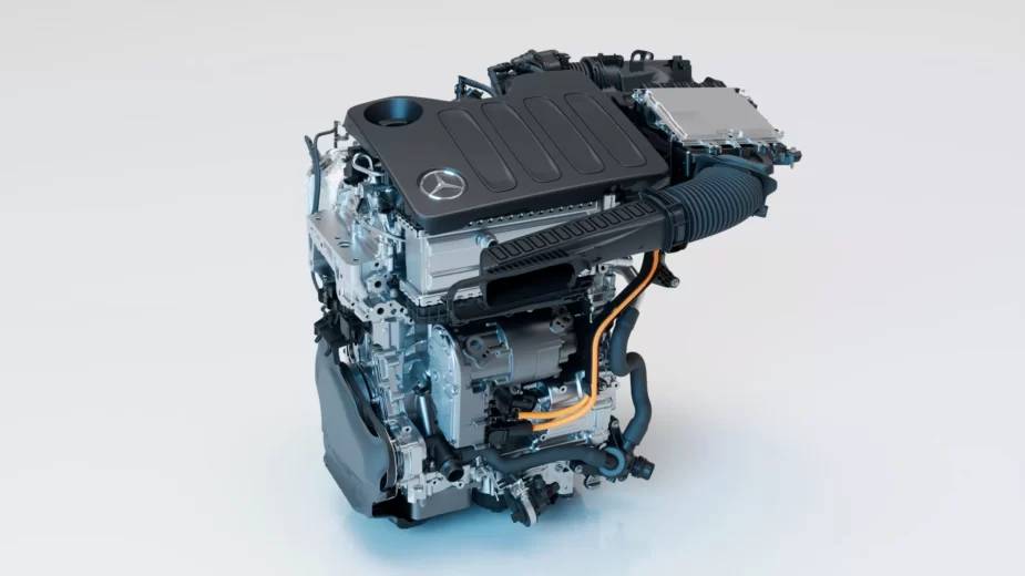 2026-Mercedes-CLA-00011-925×520 M252