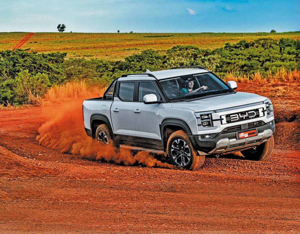 BYD Shark é picape híbrida que só é econômica com a bateria carregada