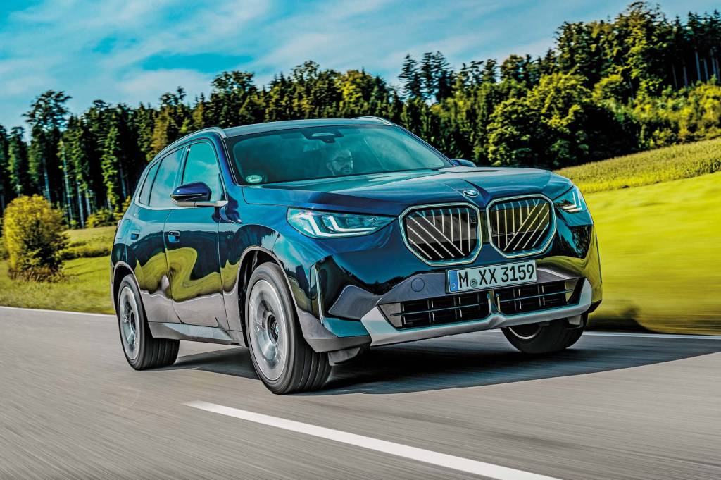 Novo BMW X3 chega até o fim de março e é sempre híbrido; veja como anda