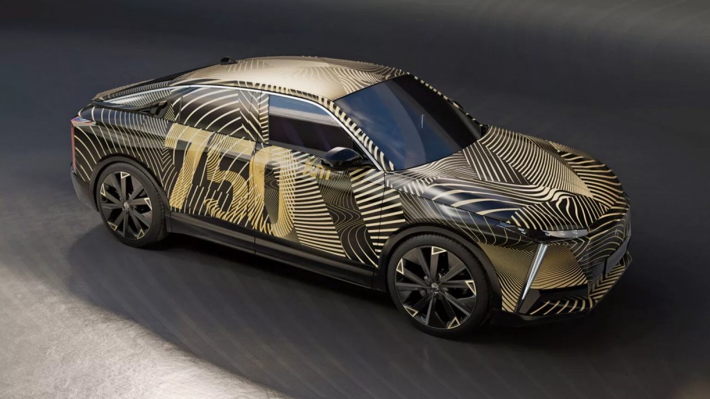 DS revela novo SUV cupê elétrico que pode rodar até 750 km com apenas uma carga