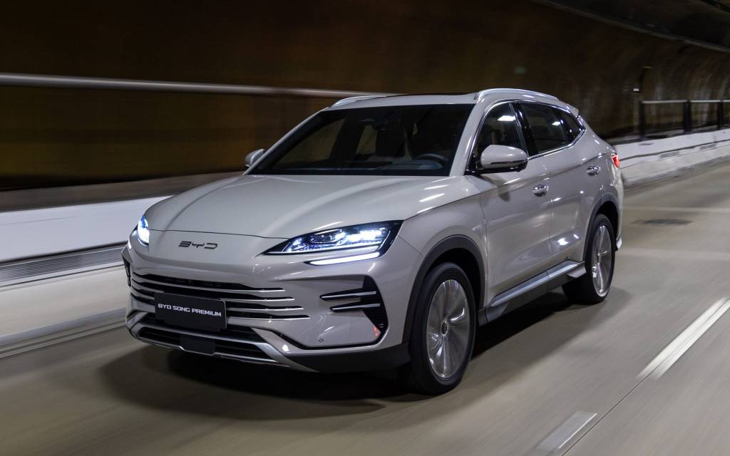 BYD passa Ford em vendas e encosta na Stellantis no último semestre