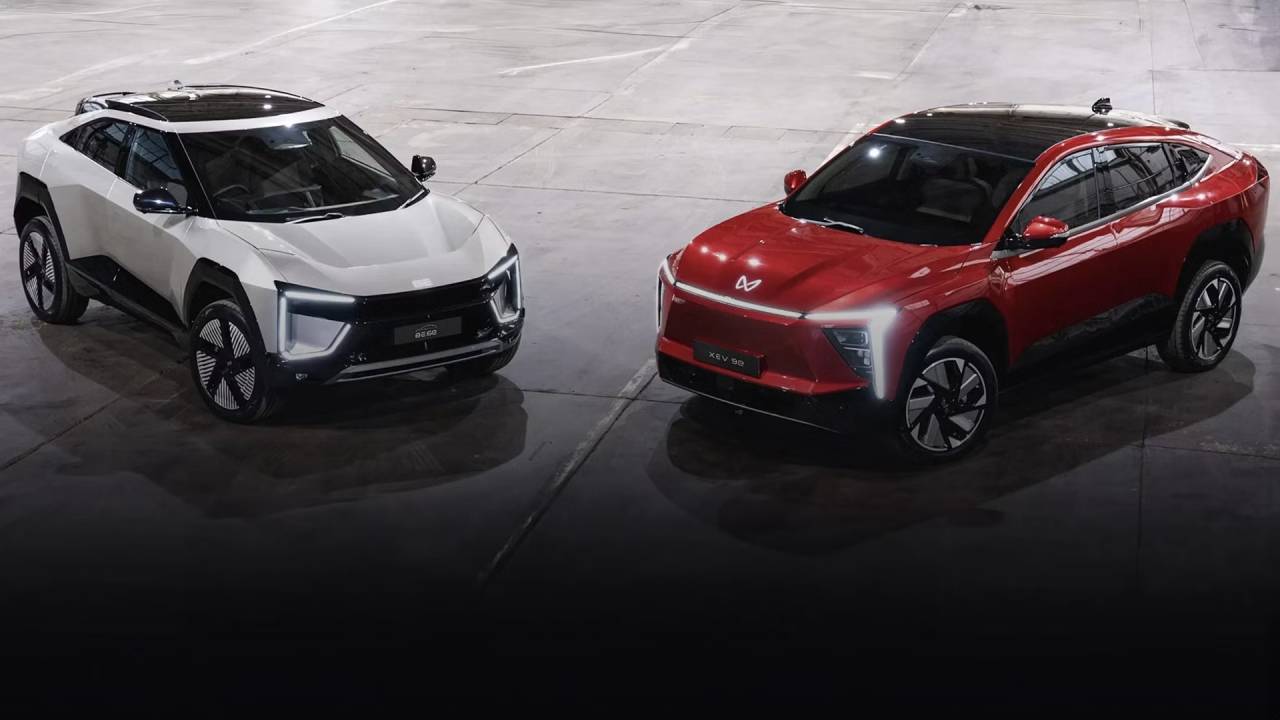 Mahindra BE 6e (esquerda) e XEV 9e (direita)