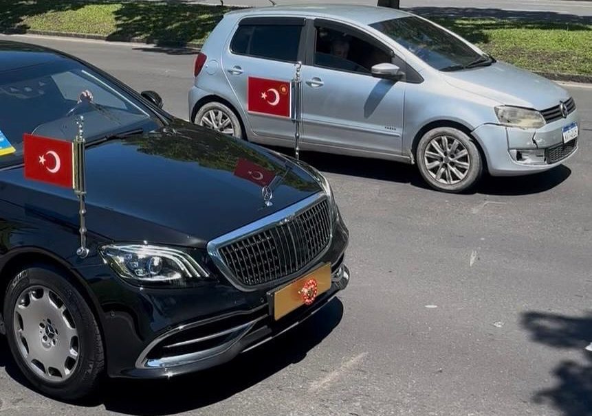 Mercedes-Maybach S600 Pullman Guard da Turquia Mercedes-Maybach S600 Pullman Guard da Turquia