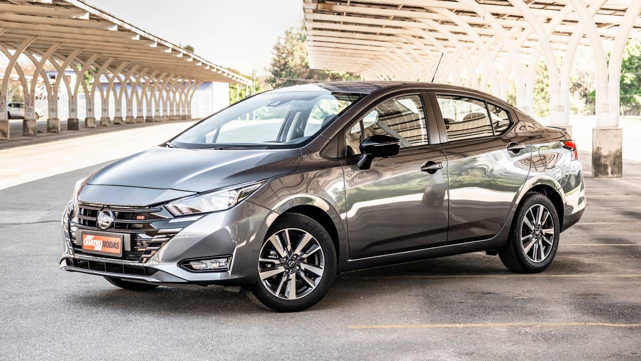 Nissan Versa SR