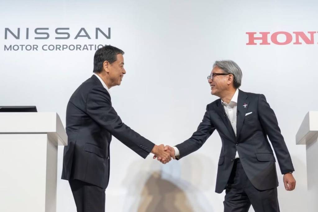 CEO da Nissan renuncia ao cargo em meio a crise e risco de falência