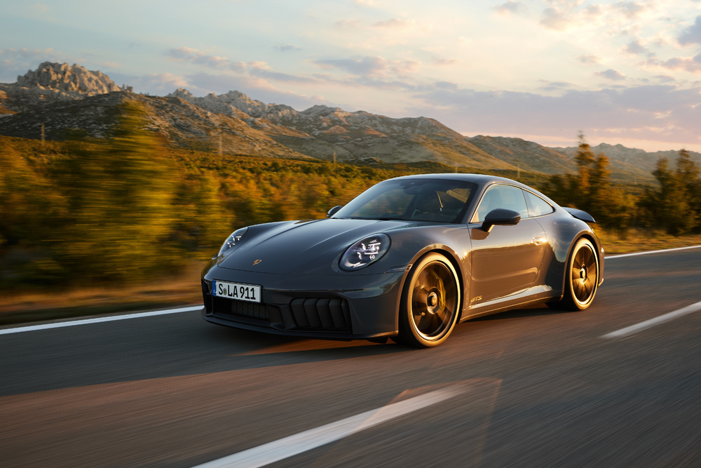 Porsche 911 GTS híbrido leve Porsche 911 GTS híbrido leve