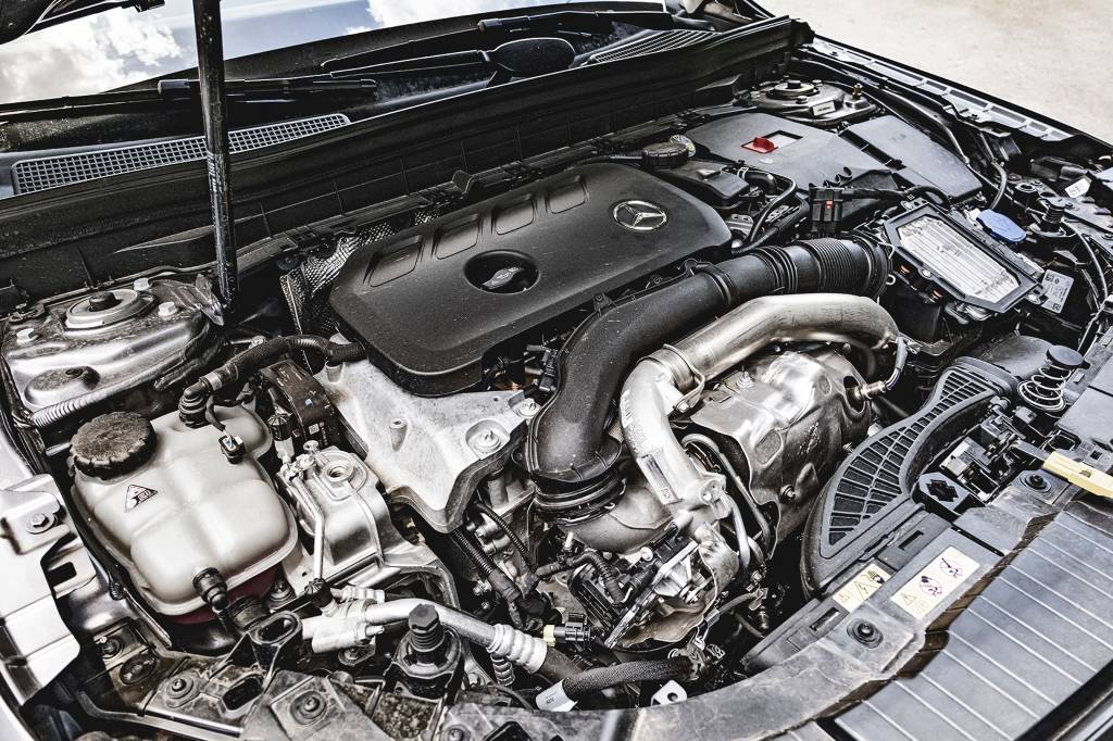 mercedes-benz-glb-220-2025-flp-qr (2) Mercedes-Benz GLB 220 2025