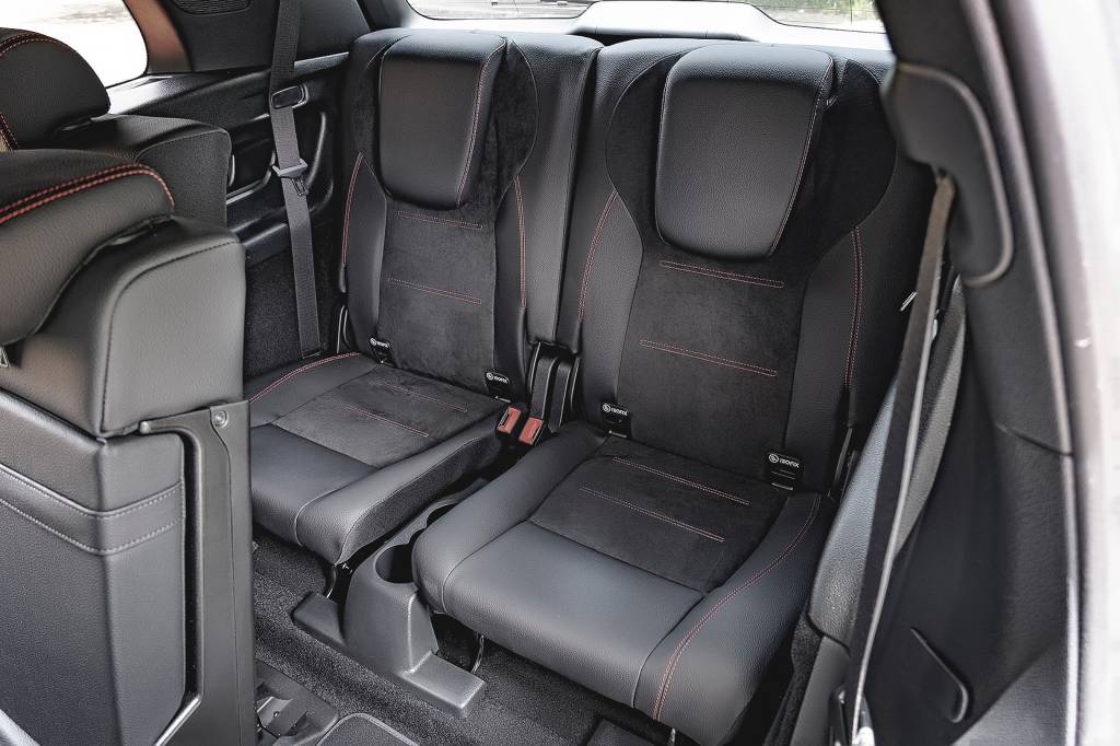 mercedes-benz-glb-220-2025-flp-qr (6) Mercedes-Benz GLB 220 2025