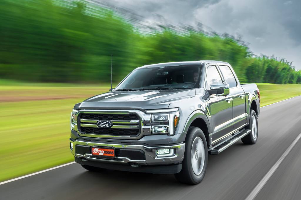 03_F150_2FLP8321 Ford F-150 Lariat