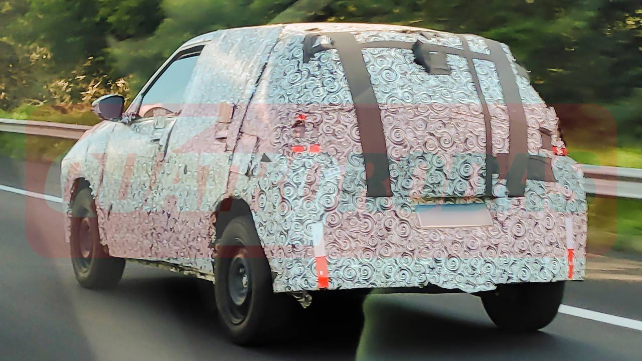 Citroën C3 com pesada camuflagem é, na verdade, um inédito compacto da Fiat