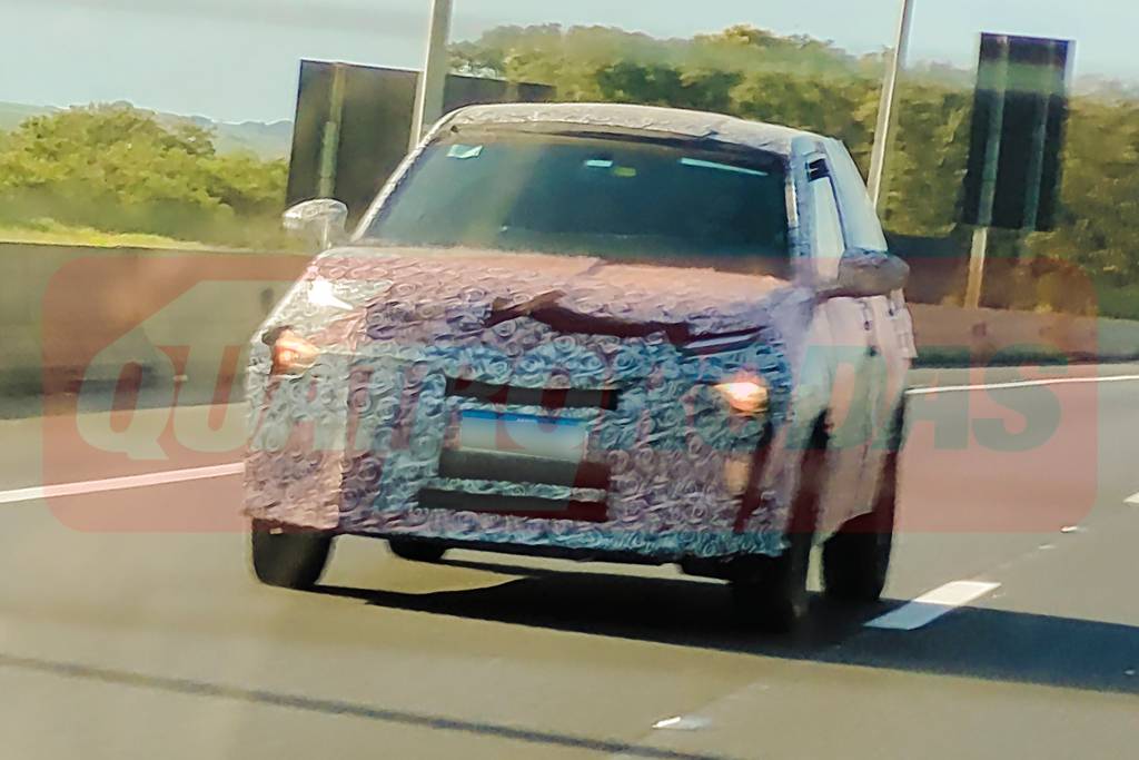 1000354523-Aprimorado-SR Citroën C3 com pesada camuflagem é, na verdade, um inédito compacto da Fiat