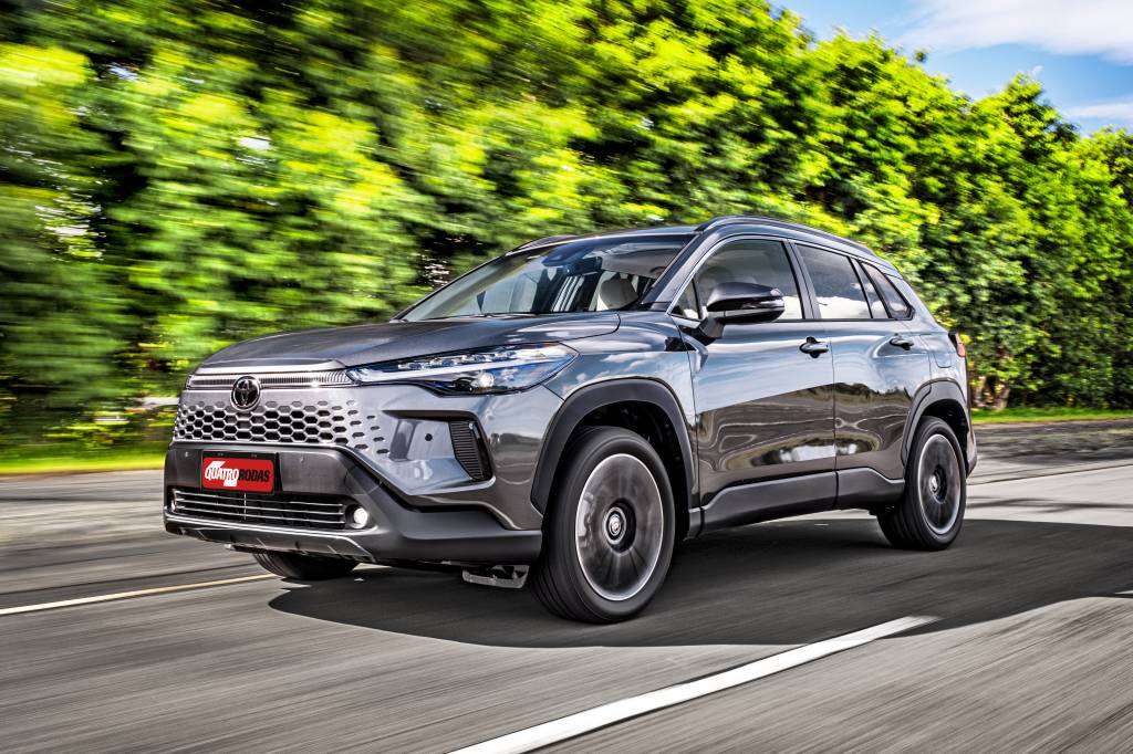 Toyota Corolla Cross fecha agosto à frente do T-Cross como SUV mais vendido