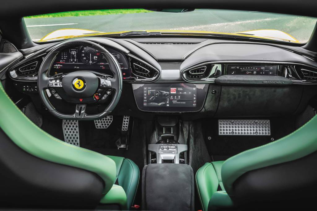 FERRARI 12CILINDRI FERRARI 12CILINDRI
