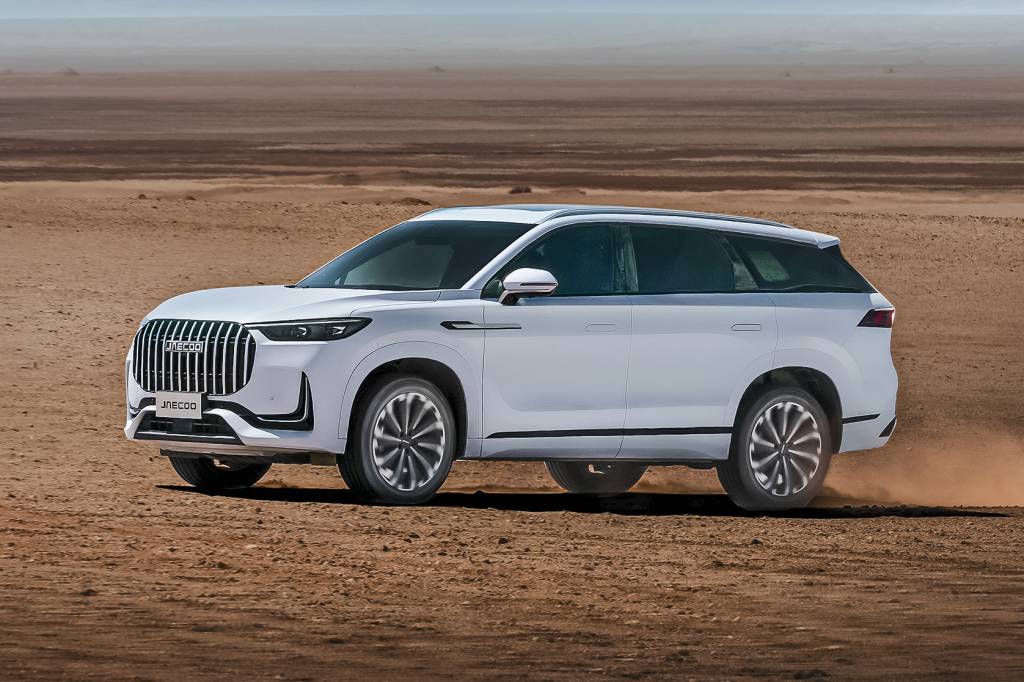 Jaecoo estreia no Brasil em breve e terá SUV híbrido de 605 cv em 2026