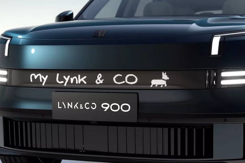 Lynk-Co-900-13 Lynk & Co 900