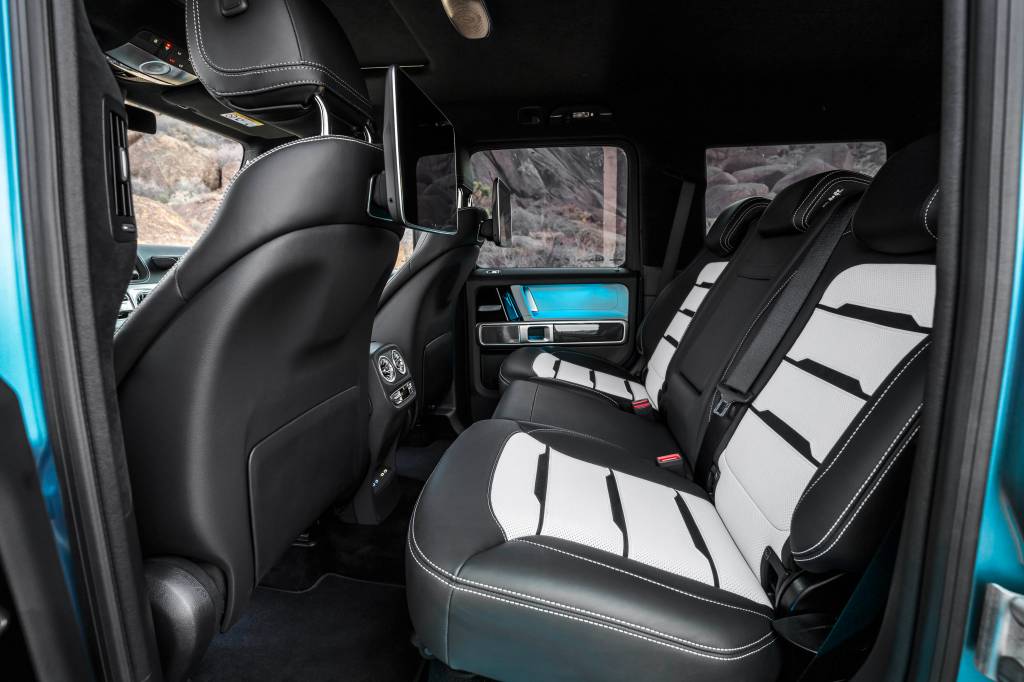 Der GELÄNDEWAGEN: Offroad. Unlimited. Established 1979.The GELÄNDEWAGEN: Off-road. Unlimited. Established in 1979. Mercedes-AMG G63