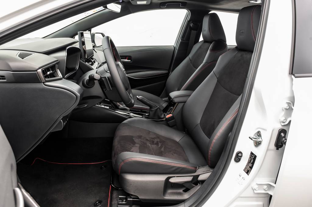 09_COROLLAGR_1FLP2762 Toyota Corolla GR-Sport 2025