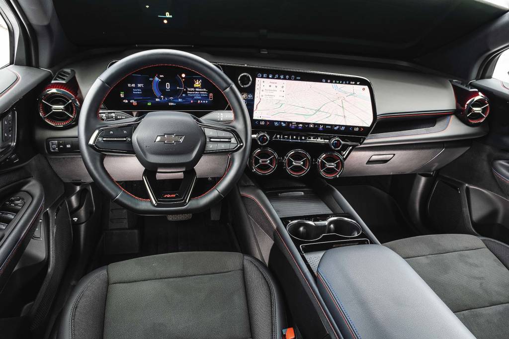 Chevrolet Blazer EV RS x Ford Mustang Mach-E GT Performance Chevrolet Blazer EV RS x Ford Mustang Mach-E GT Performance