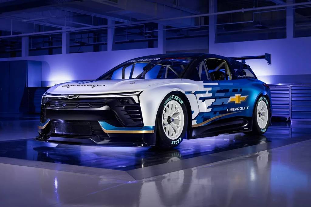 Chevrolet-Blazer-EV.R-NASCAR-6 Chevrolet Blazer EV.R NASCAR