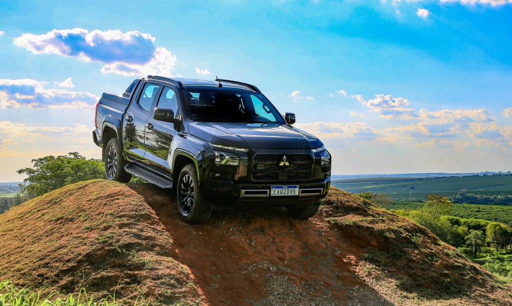 Teste: Mitsubishi Triton 2026 faz 14,2 km/l e é a picape média mais econômica do Brasil
