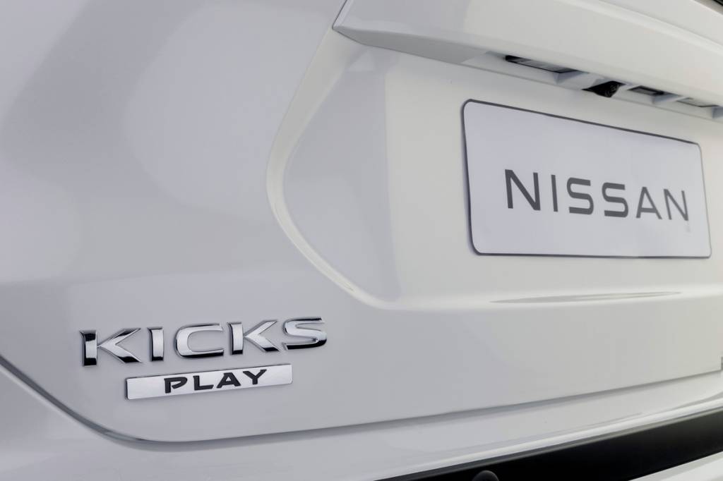 Nissan_Kicks_Play- Detalhe Logo Play Nissan Kicks Play