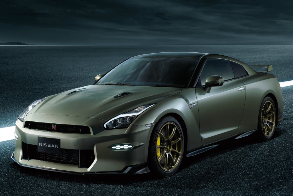 nissan_gt-r_premium_edition_t-spec_90_01dd00b616830f21 Nissan GT-R