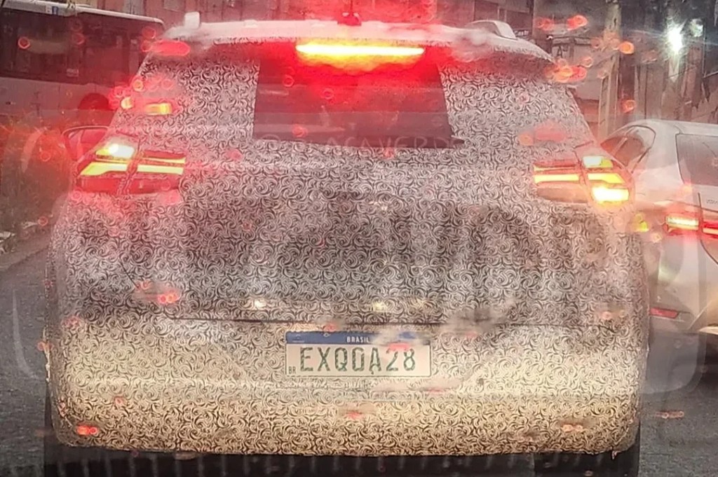 Chevrolet Tracker 2026 terá novo visual, mas sem sistema híbrido