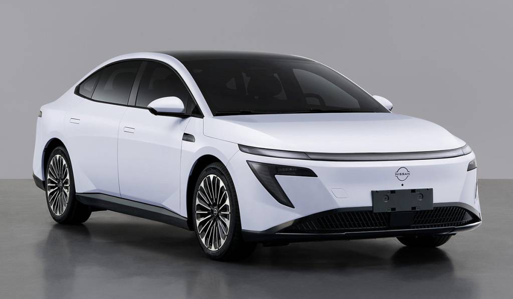 9Q15UE1kBA Nissan N7