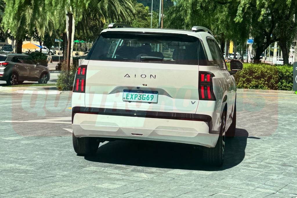 GAC Aion V em testes no Brasil GAC Aion V em testes no Brasil