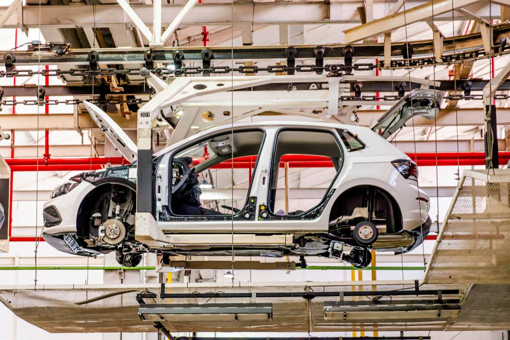 GM, VW, Toyota e Stellantis se juntam contra carros chineses montados no Brasil