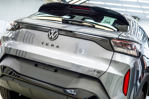 No papel, consta que esse VW Tera será uma das unidades de test-drive No papel, consta que esse VW Tera será uma das unidades de test-drive