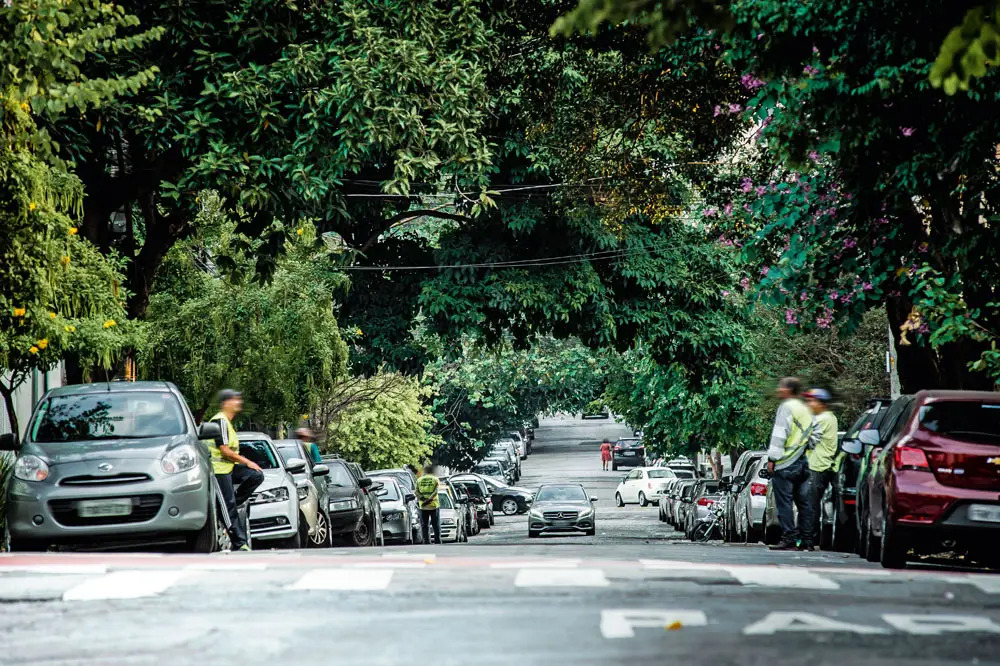 Flanelinhas em São Paulo Guardadores na Rua Diana, em Perdizes